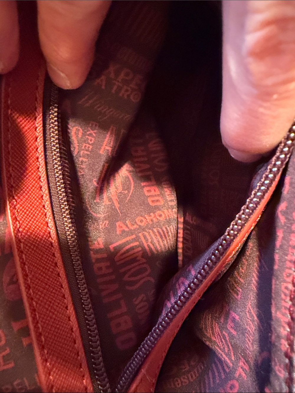 Harry Potter x Red Top-Handle Satchel - Picture 7 of 16